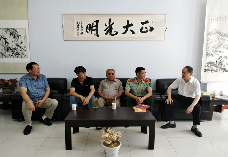 【雷锋在线】不负时代召唤,共话雷锋精神 【雷锋在线】不负时代召唤,共话雷锋精神