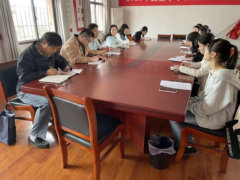 武汉大学教授走进武汉金水学校指导教学