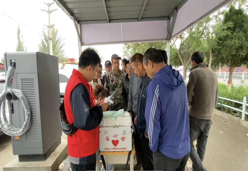 新疆温宿县开展就业政策宣传服务 共筑互助平台帮扶群众就业 新疆温宿县开展就业政策宣传服务 共筑互助平台帮扶群众就业
