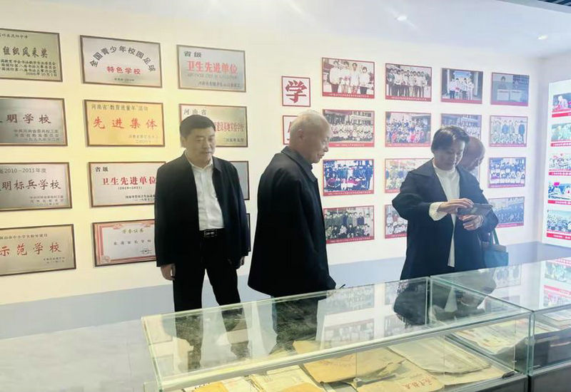 九秩芳华携手同行 弦歌不辍共创未来 九秩芳华携手同行 弦歌不辍共创未来