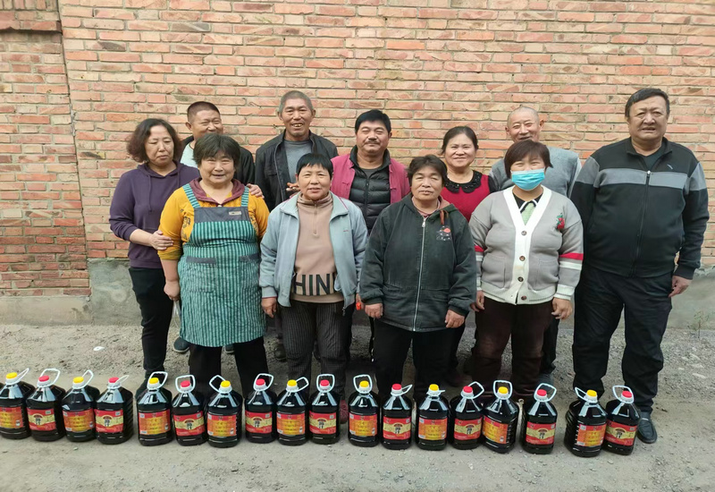 衡水德凡商贸有限公司牵手惠民冀州爱心公益团队重阳节期间慰问冀州环卫工及老人 衡水德凡商贸有限公司牵手惠民冀州爱心公益团队重阳节期间慰问冀州环卫工及老人