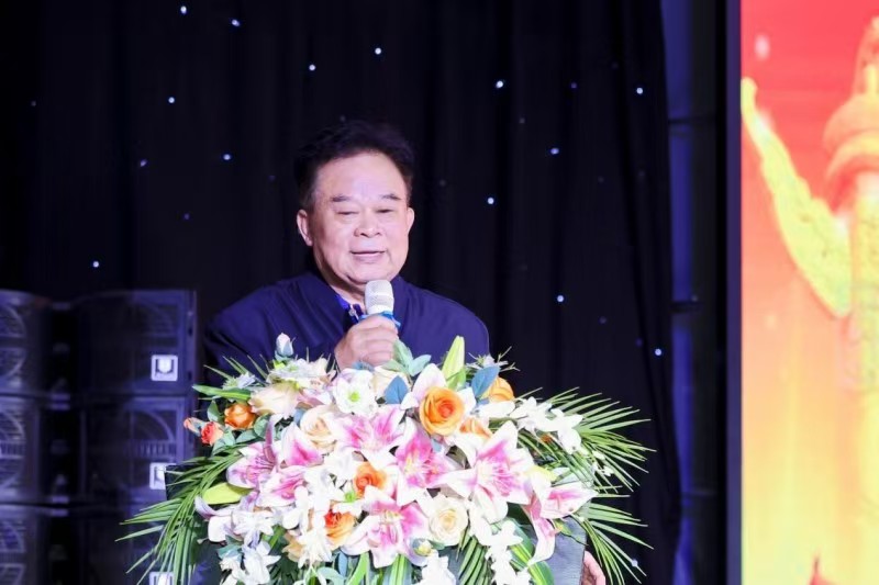 “雷锋文化大舞台启动暨雷锋日记校园歌曲工程发布会”在京成功举办 “雷锋文化大舞台启动暨雷锋日记校园歌曲工程发布会”在京成功举办