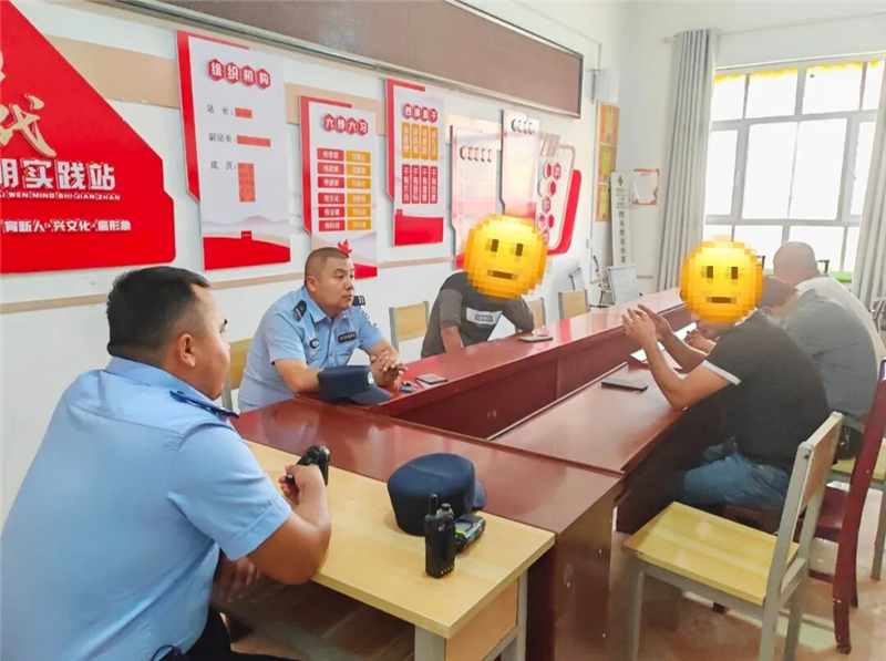 羊群啃食棉花惹纠纷,民警牵头调解促和谐