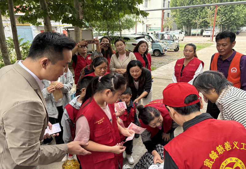 一家亲公益慰问团:情暖兖州,用爱点亮自闭症儿童心灵 一家亲公益慰问团:情暖兖州,用爱点亮自闭症儿童心灵