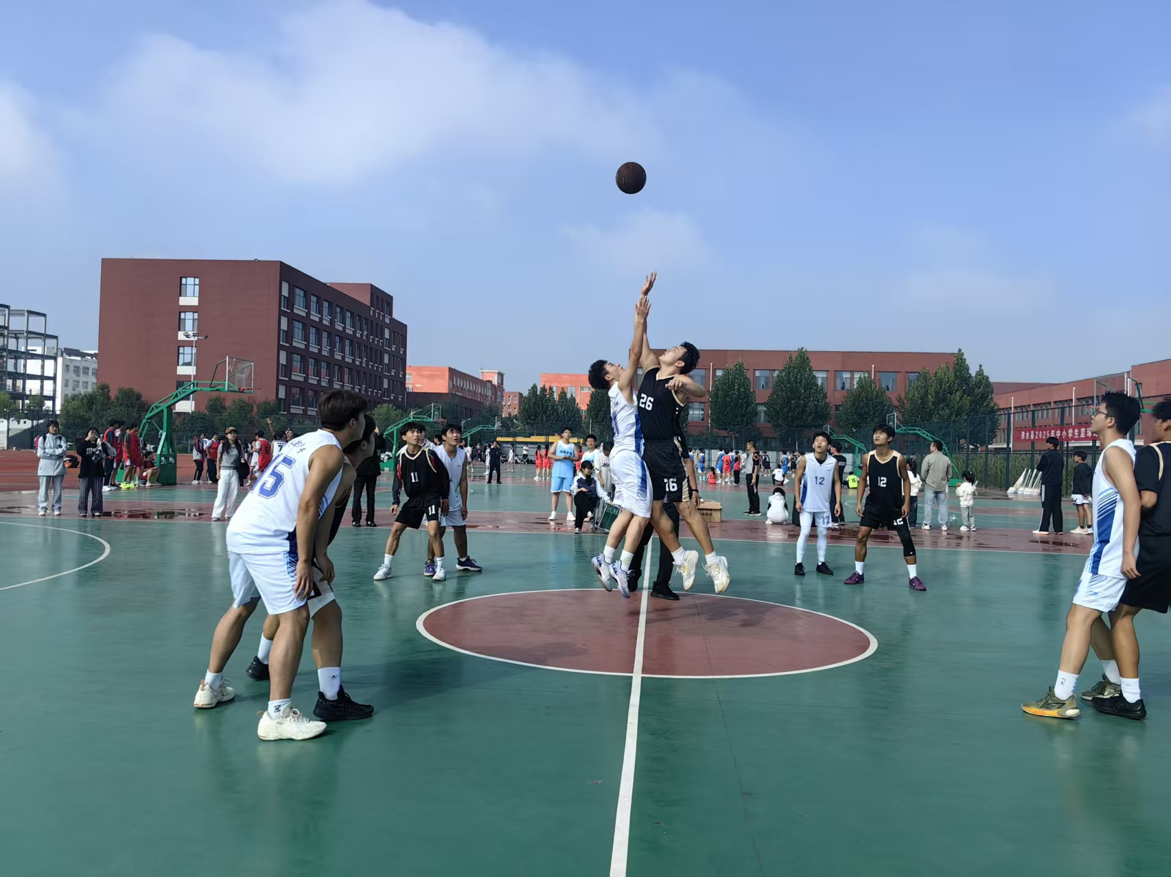 ˮ2025Сѧڿս ഺȼУ԰