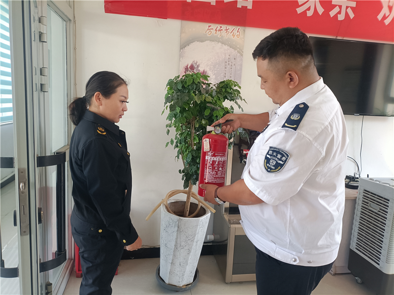 新源执法大队:“国庆节前夕绷紧“安全弦” 筑牢安全“防火墙” 新源执法大队:“国庆节前夕绷紧“安全弦” 筑牢安全“防火墙”