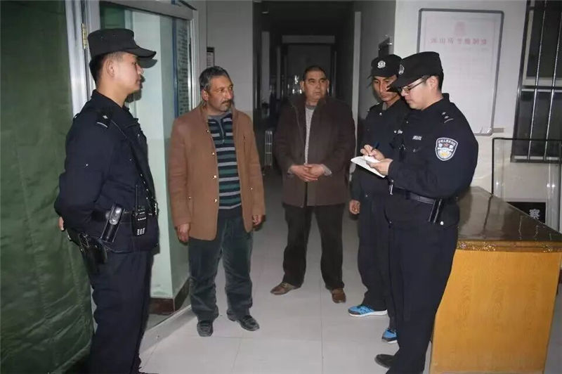 戍边人的“记录者”:帕米尔的风与唐警官的笔 戍边人的“记录者”:帕米尔的风与唐警官的笔