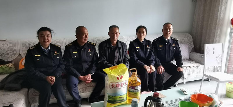 库尔勒市交通运输局组织开展重阳节敬老爱老活动