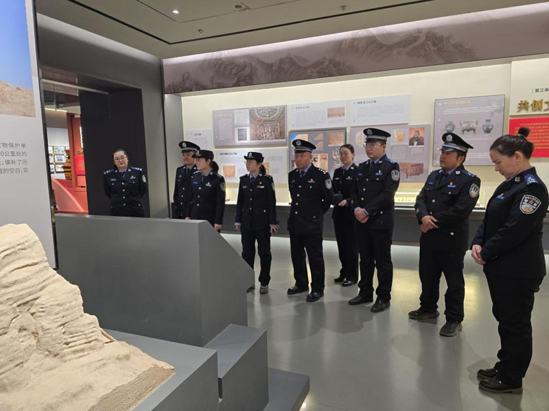 库尔勒市公安局塔什店镇派出所党支部开展党风廉政教育活动