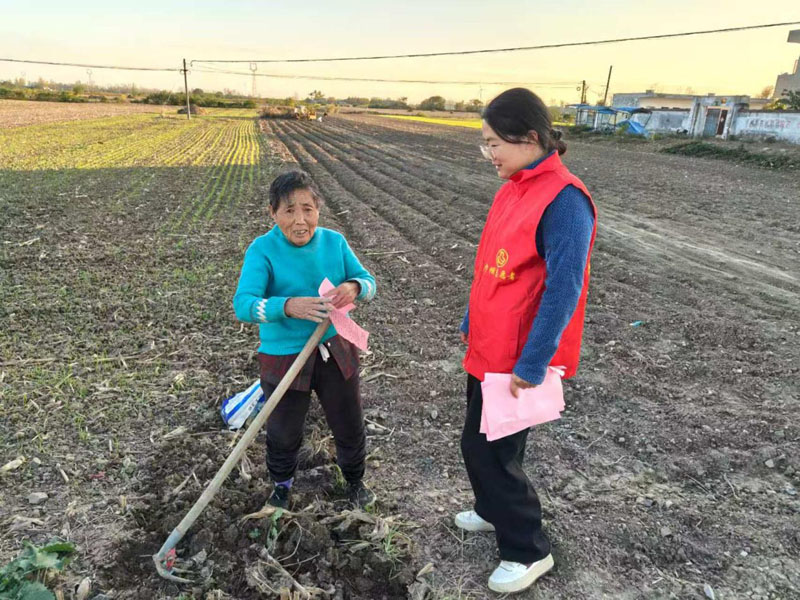乐土镇:志愿微光暖人心 多方关爱绘温情