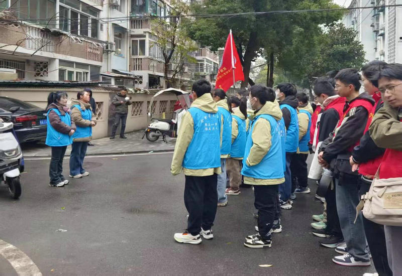 ���ǹ��� �����ǻ𣺺Ϸ�ѧ���ڡ�����һ�ǡ��������ݺϷʹݵľ���ϴ��