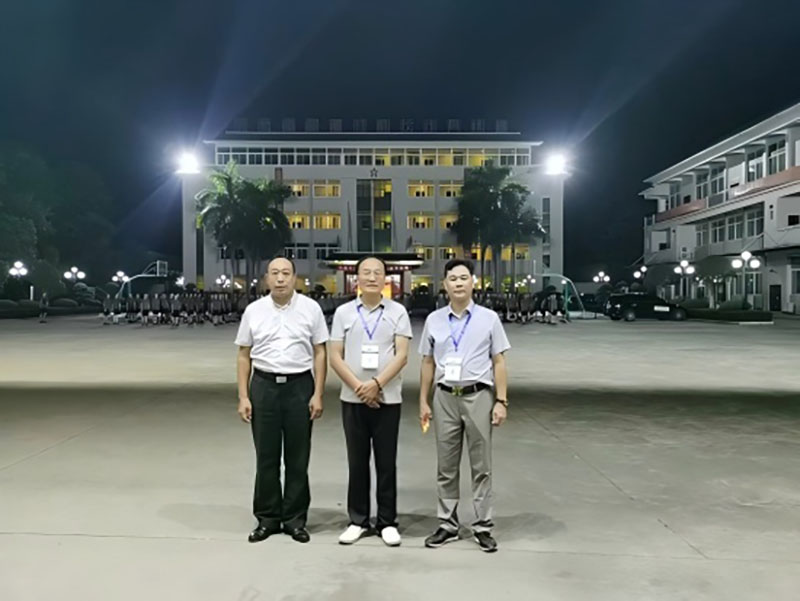 �й���������񵥵�����̽���ֲ�¥�´� ��ʿ����Χ��ɫũ��Ʒ�񵥺�ѡ