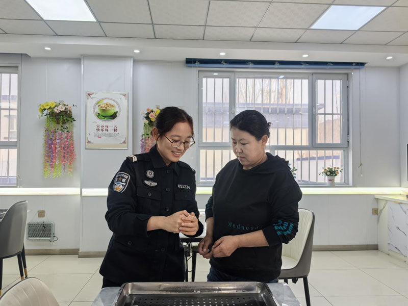 �ڰ���������ů ����ͬ�Ļ���Բ