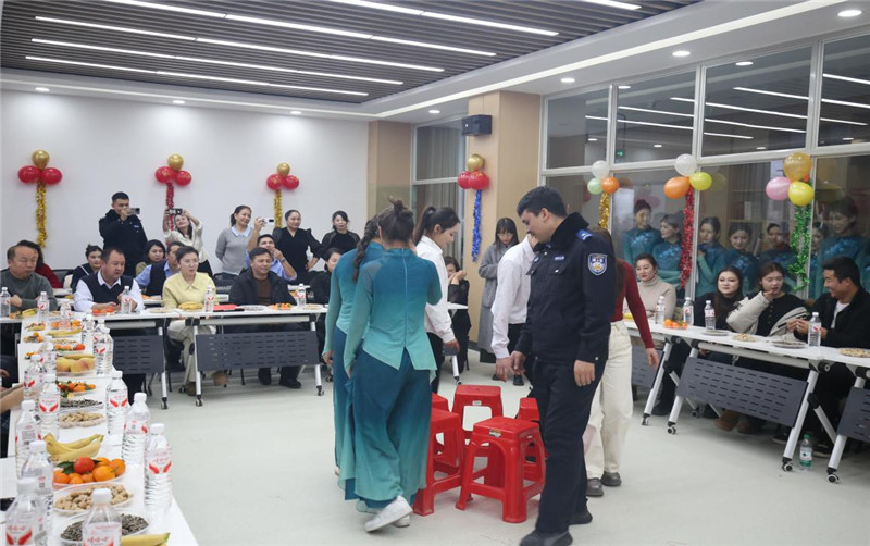 �½����ޣ��´����ա����ˣ��������衱��ͬ��Բ