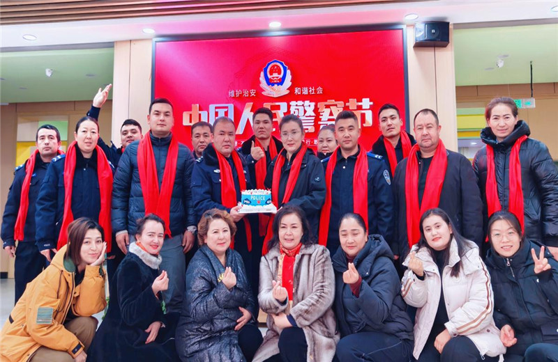 ������¿���������չ�й����񾯲��ο�ʻ