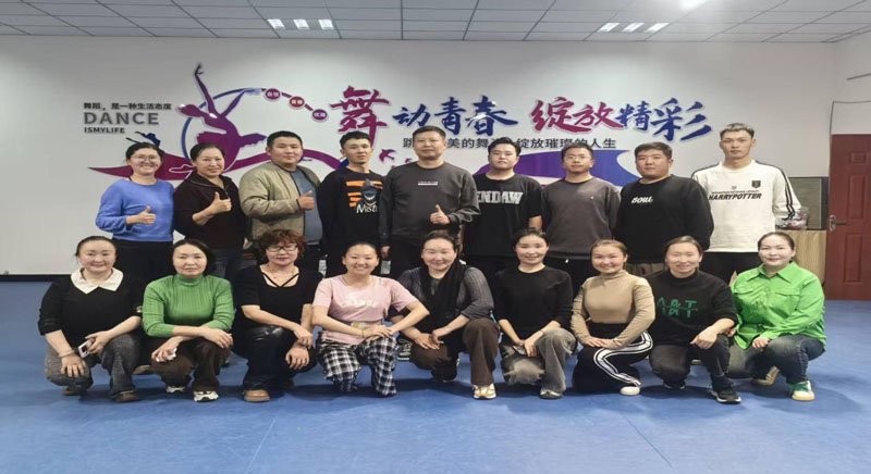 ���ʿ˶��磺����Ϊ̨�����������»���