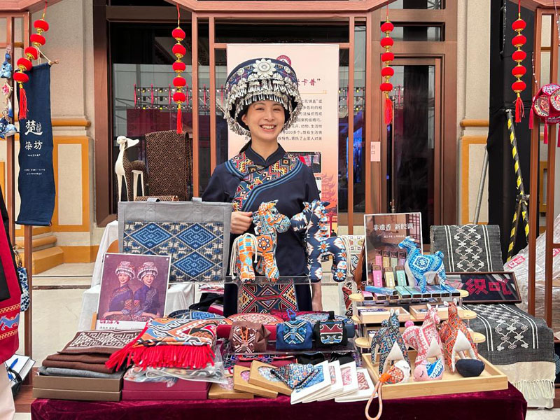 ����������м��������硭���������ŵ�ȼ������ζ