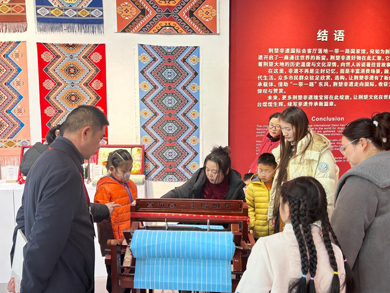 ����������м��������硭���������ŵ�ȼ������ζ