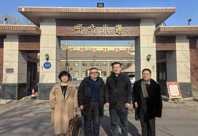 ӵ��������һ�и�����������߸С����ӵ��������������