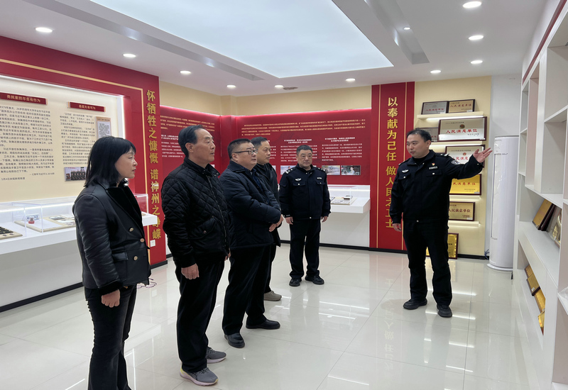 ӵ��������һ���߽��������������ɳ��� ���ھ��찮��ů�Ĺ���