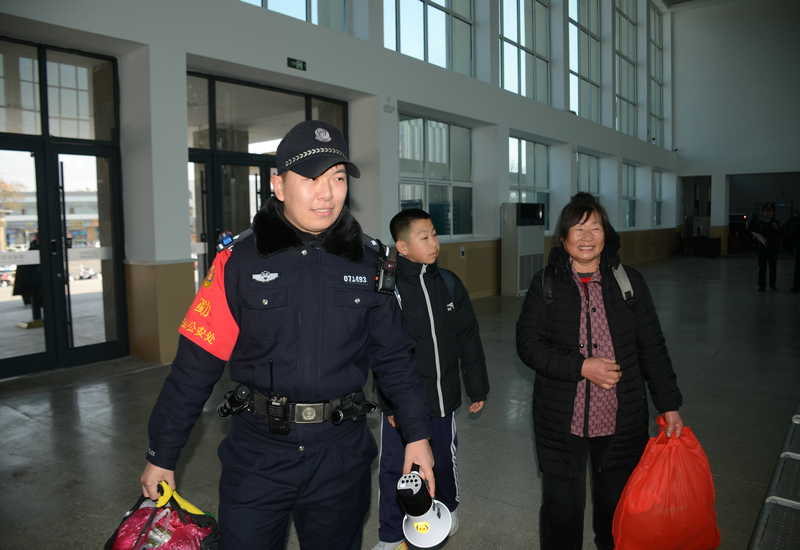 �����ػ�����·���ȳ�����ů����