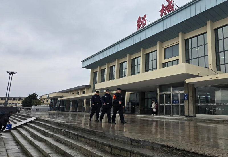 ǿ��·����������  ���δ��˰�ȫ����