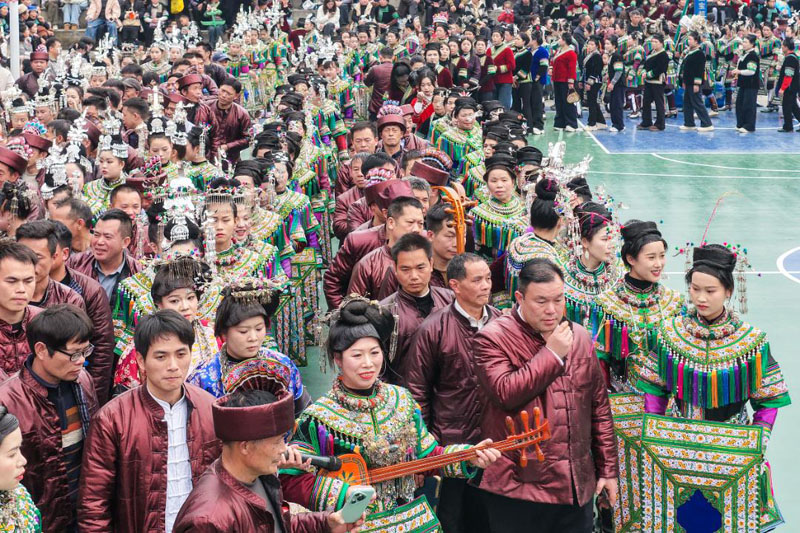 ��ƽ�����衱��Ȧ���������Ļ�Ϊ�� ��������ں����˻���