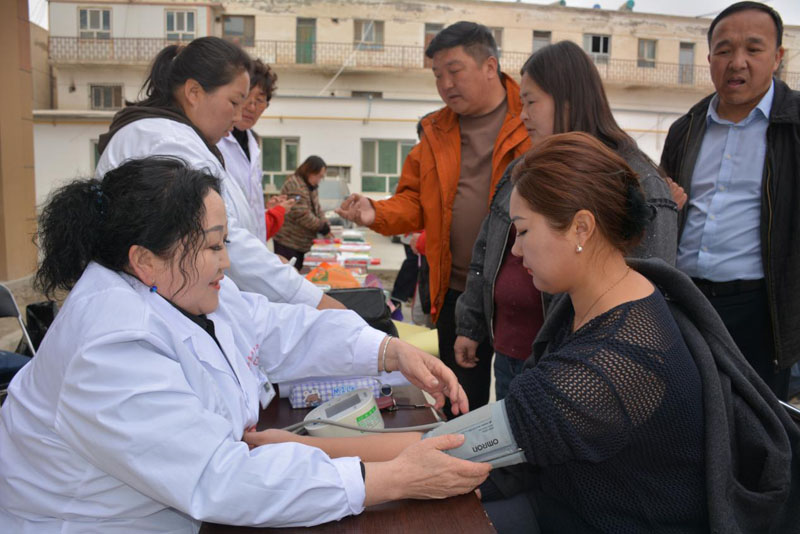 ѧ�׷澫�� �������·硪�����ʿ˶��翪չ����־Ը����