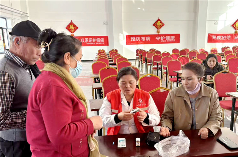 ������������  �������ů����