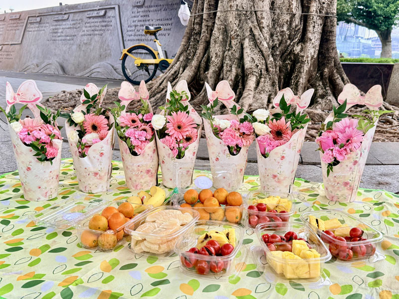 ���������� | ��������Դ�̻ᡰ̤��Ľ�� �¾�Ů������Ů��ڻԲ����Ļ