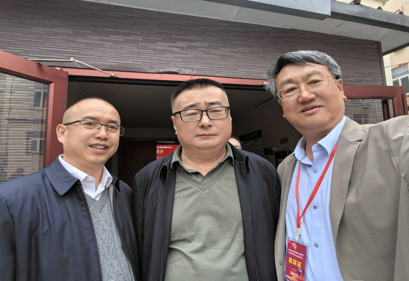 ����������׷澫������ʱ��ӵ�����������˾��齻�����ھ�����