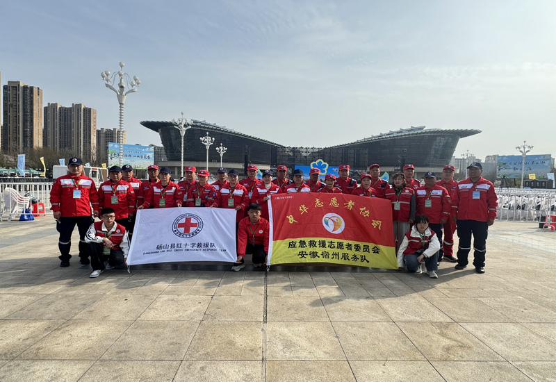 梨都传承雷锋精神 志愿筑牢安全防线