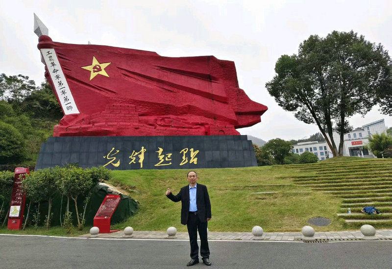 ��ɢ�ġ���ɫ���������иС�