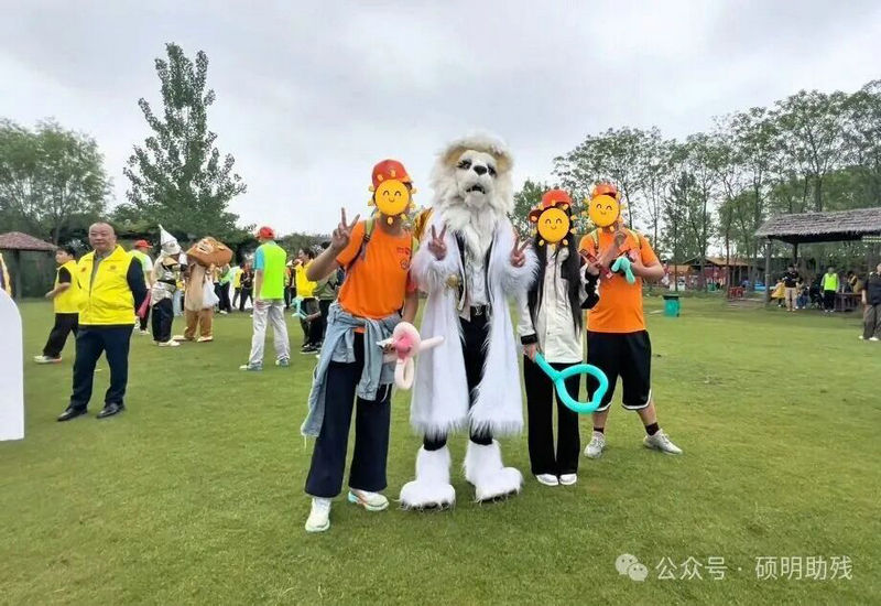 ��ʨ��ͬ�С��������⡱������԰���ů���С���103�����϶�ͯ�ջ������һ
