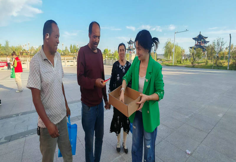 ��˫�ڡ�ͬ������� �����Ž�ů���ĺ�˶������ϵͳ�����Ļ�������չ�������Ž�һ�������ꡱ�