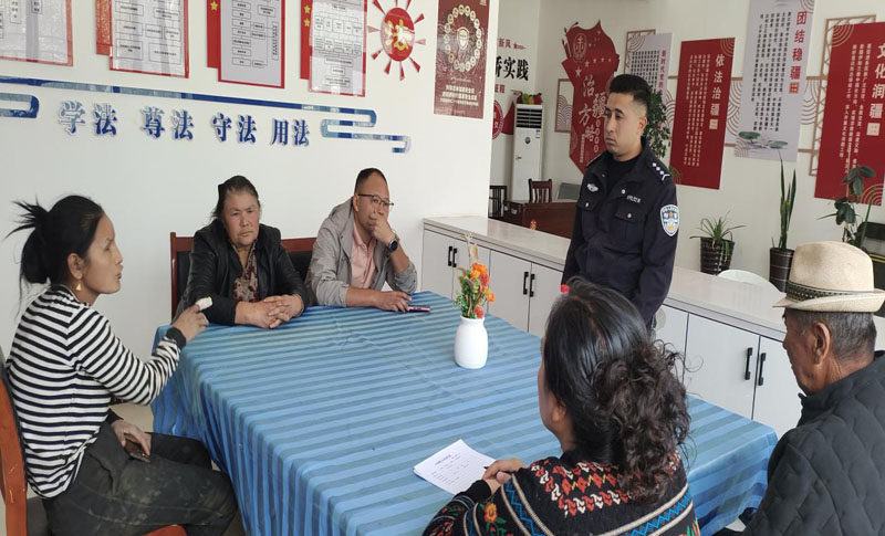 且末县阿热勒镇健全青少年权益保护机制切实维护青年合法权益